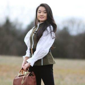 Meet your Posher, Joua